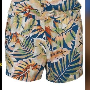 Natural Reflections Tropical Print Shorts